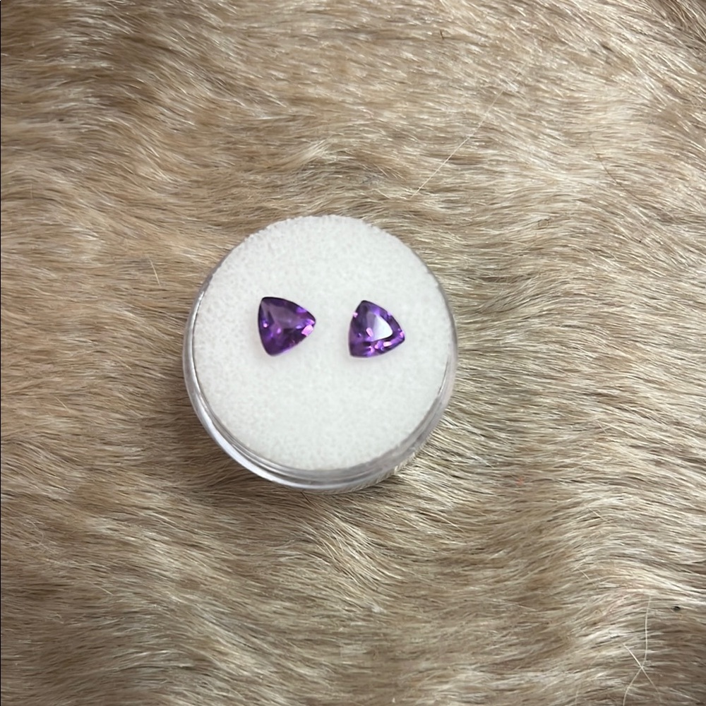 Elegant Purple Amethyst Stones